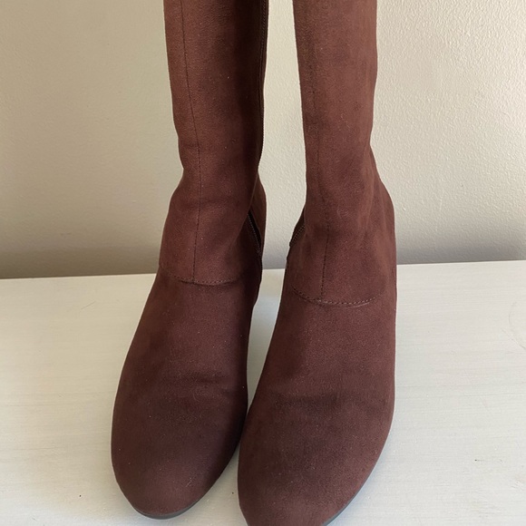Jessica Simpson Brown Suede Boots - Picture 7 of 7
